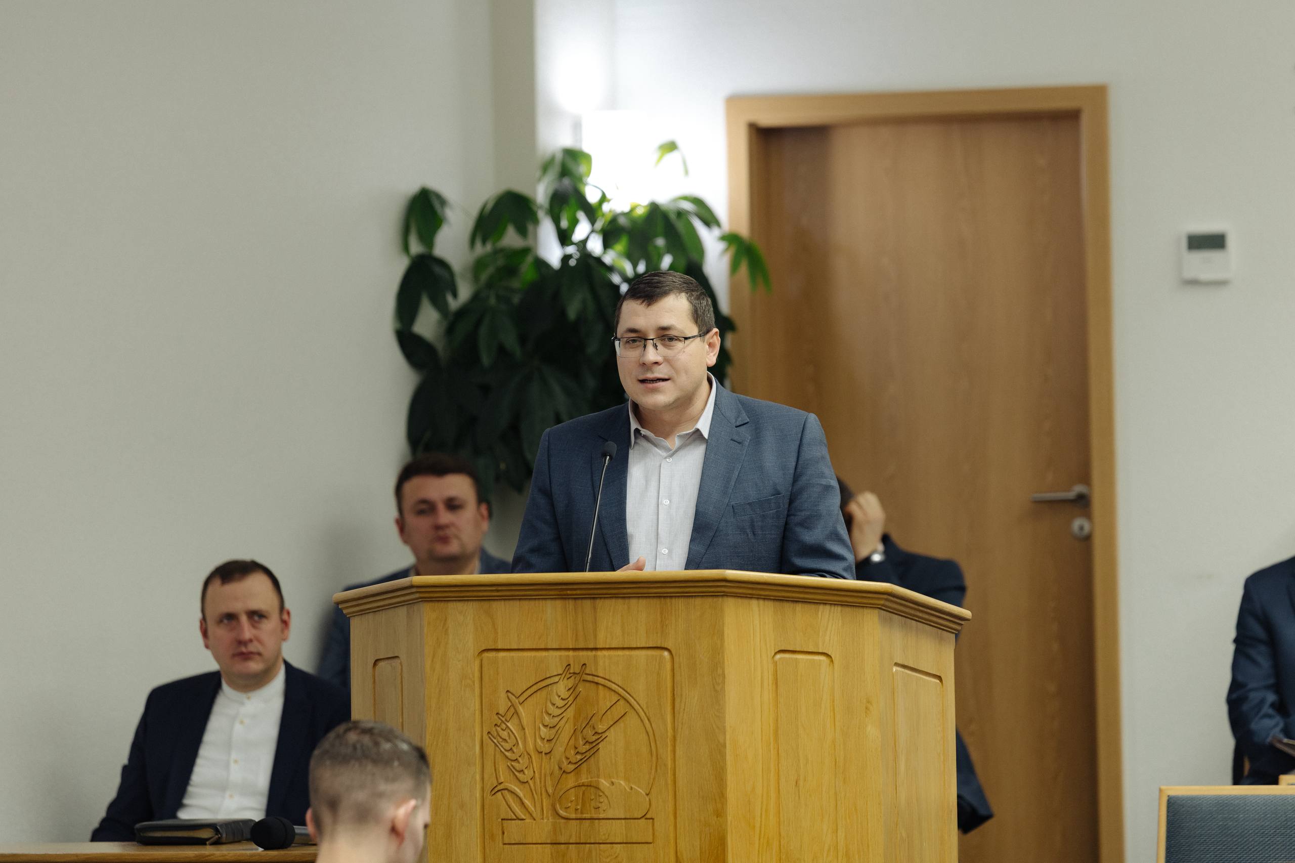 Александр Дмитриев